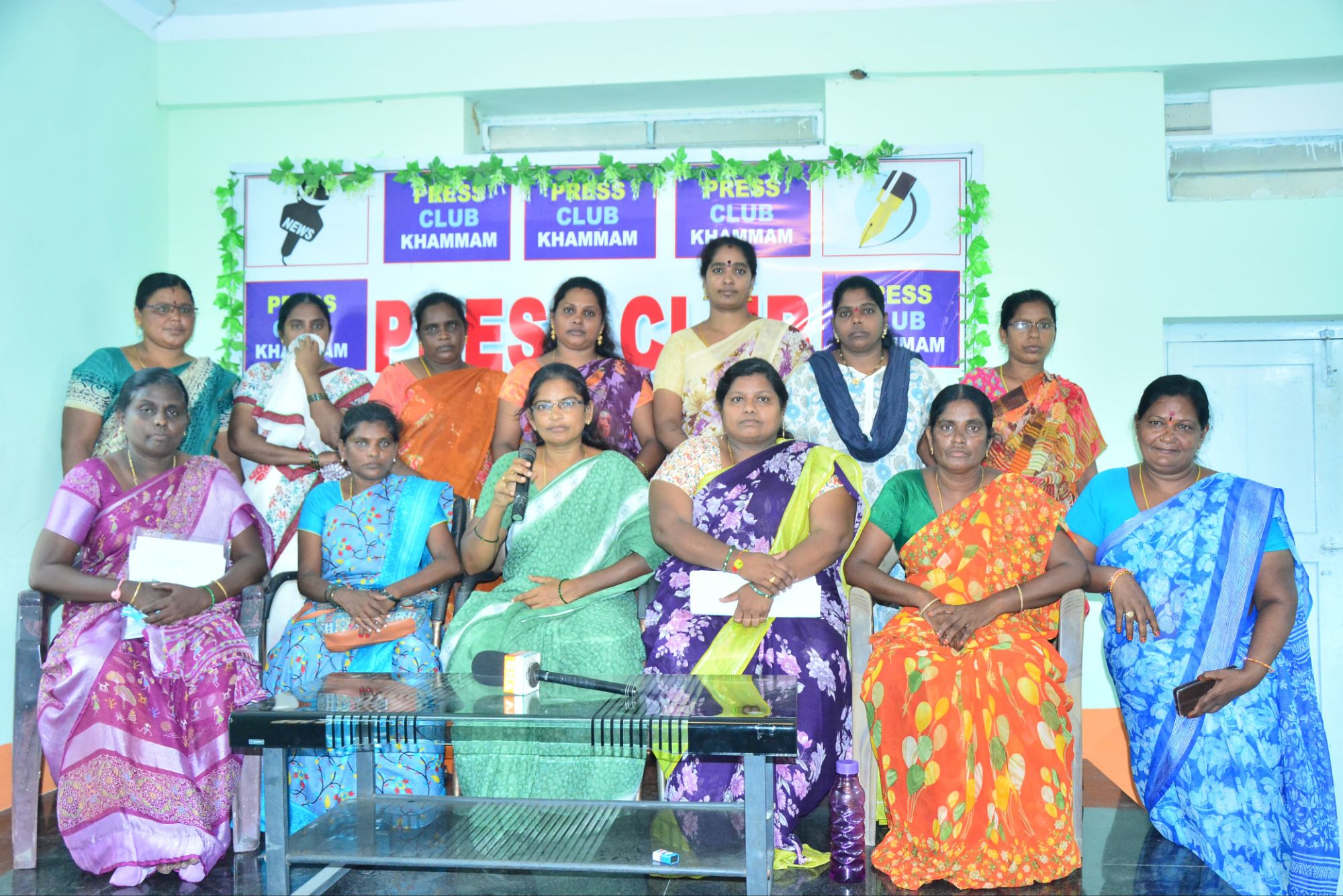 ఫోర్జరీ సంతకాలతో బ్యాంక్ అకౌంట్ ఓపెన్ చేసిన చర్యలు నిల్