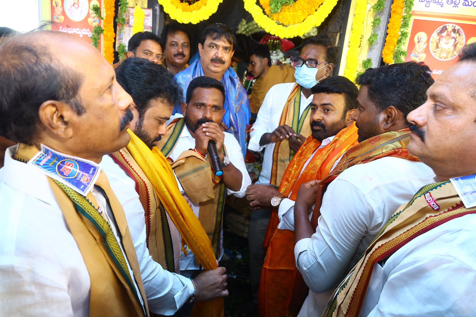 30. డివిజన్లో బోనాల పండగ అంగరంగ వైభవంగా నిర్వహించిన ఆలయ కమిటీ సభ్యులు