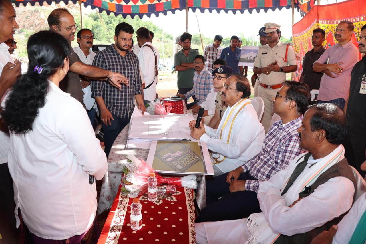 వైద్య కళాశాల. యంగ్ ఇండియా స్కూల్ పనులు వేగవంతం చేయాలని మంత్రి ఆదేశించారు